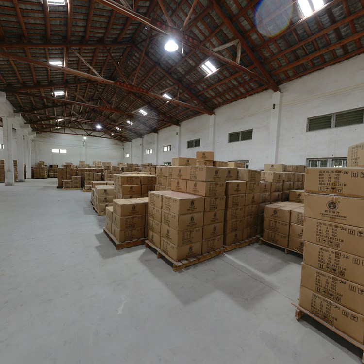 Ceramic black frosted candle jars with lid candle jar wholesale