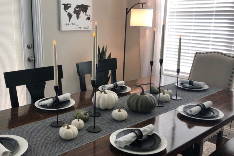 Matte black candle holders for wedding (5)