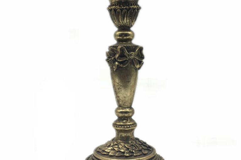 Vintage gold decorative candle holder (1)