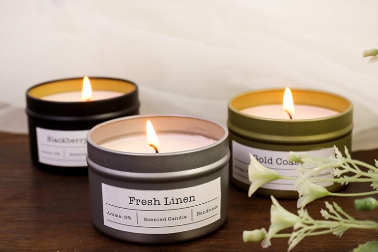 Elegant Soy Wax Candle Tins for Weddings